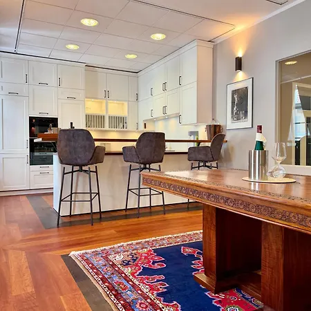 Luxus-loft Mit Sauna, Freistehende Badewanne, Balkon, Stellplatz *
