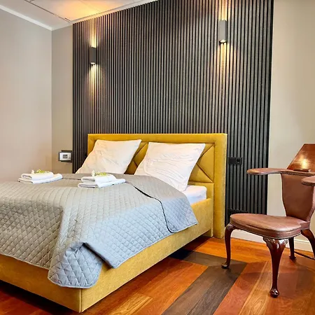 Luxus-loft Mit Sauna, Freistehende Badewanne, Balkon, Stellplatz Lägenhet *