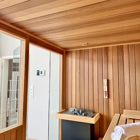 Luxus-loft Mit Sauna, Freistehende Badewanne, Balkon, Stellplatz Oldenburg