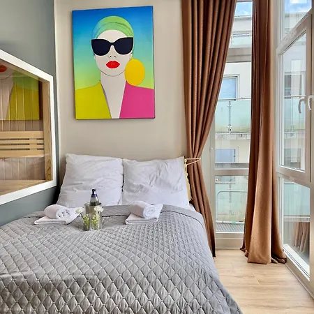 Luxus-loft Mit Sauna, Freistehende Badewanne, Balkon, Stellplatz Lägenhet Oldenburg