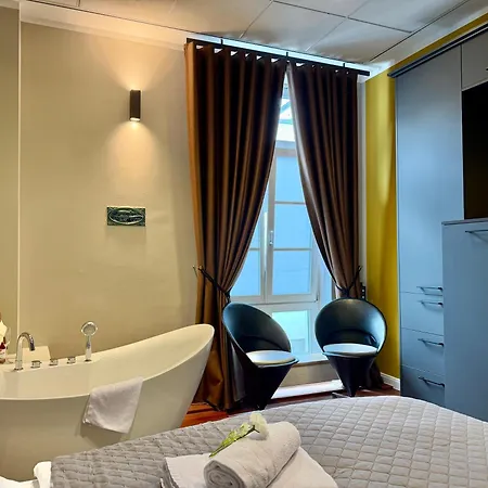 Lägenhet Luxus-loft Mit Sauna, Freistehende Badewanne, Balkon, Stellplatz Oldenburg