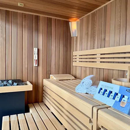 Luxus-loft Mit Sauna, Freistehende Badewanne, Balkon, Stellplatz * Oldenburg