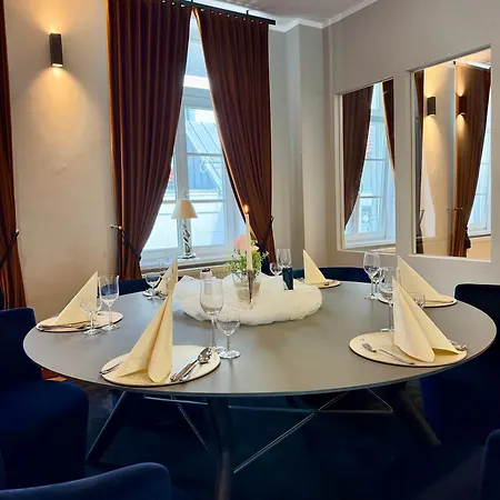 Luxus-loft Mit Sauna, Freistehende Badewanne, Balkon, Stellplatz Lägenhet Oldenburg