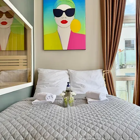 Luxus-loft Mit Sauna, Freistehende Badewanne, Balkon, Stellplatz Oldenburg