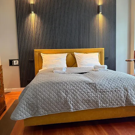 Lägenhet Luxus-loft Mit Sauna, Freistehende Badewanne, Balkon, Stellplatz *