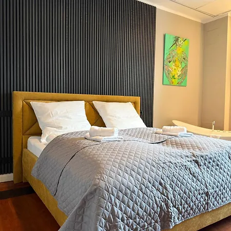 Luxus-loft Mit Sauna, Freistehende Badewanne, Balkon, Stellplatz * Oldenburg